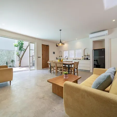 Gianto Villa, Berawa , 3Bedrooms
